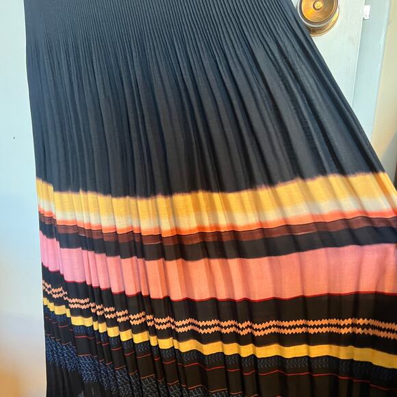 ALC Black Pleated Maxi Dress Gown Womens 4 Halter Open Back Pink Stripe Deep V - Picture 5 of 14